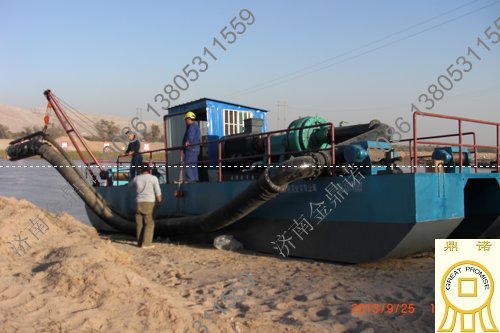 乌海黄河抽沙机组用于保护胡杨林